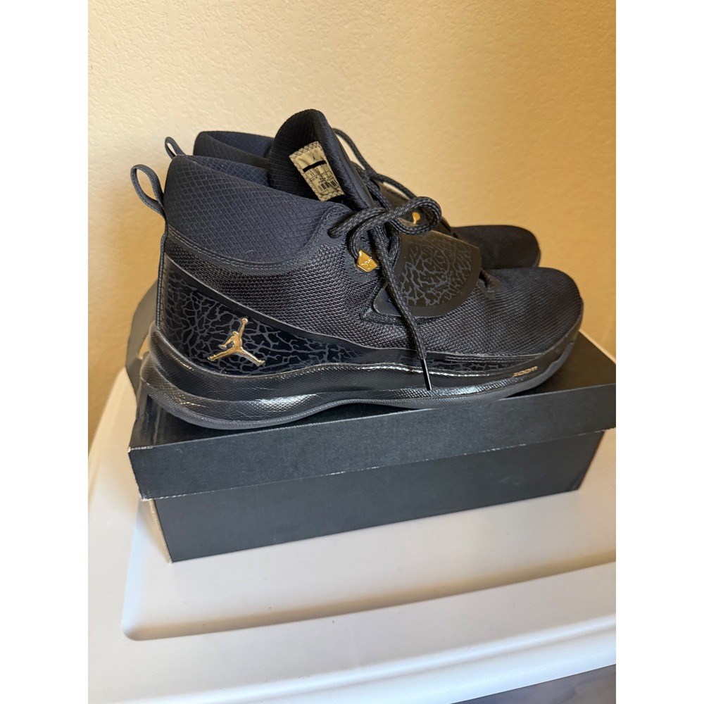 Jordan Super Fly 5 PO Black Metallic Gold Basketball Shoes Mens 11
